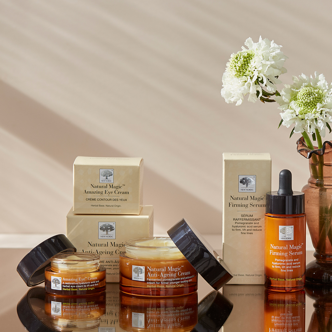 IG_NaturalMagicAmazingEyeCream_FirmingSerum_AntiAgeingCream_Flower_JBP5440_NewNordic_30_jan_25_33265_J_INT